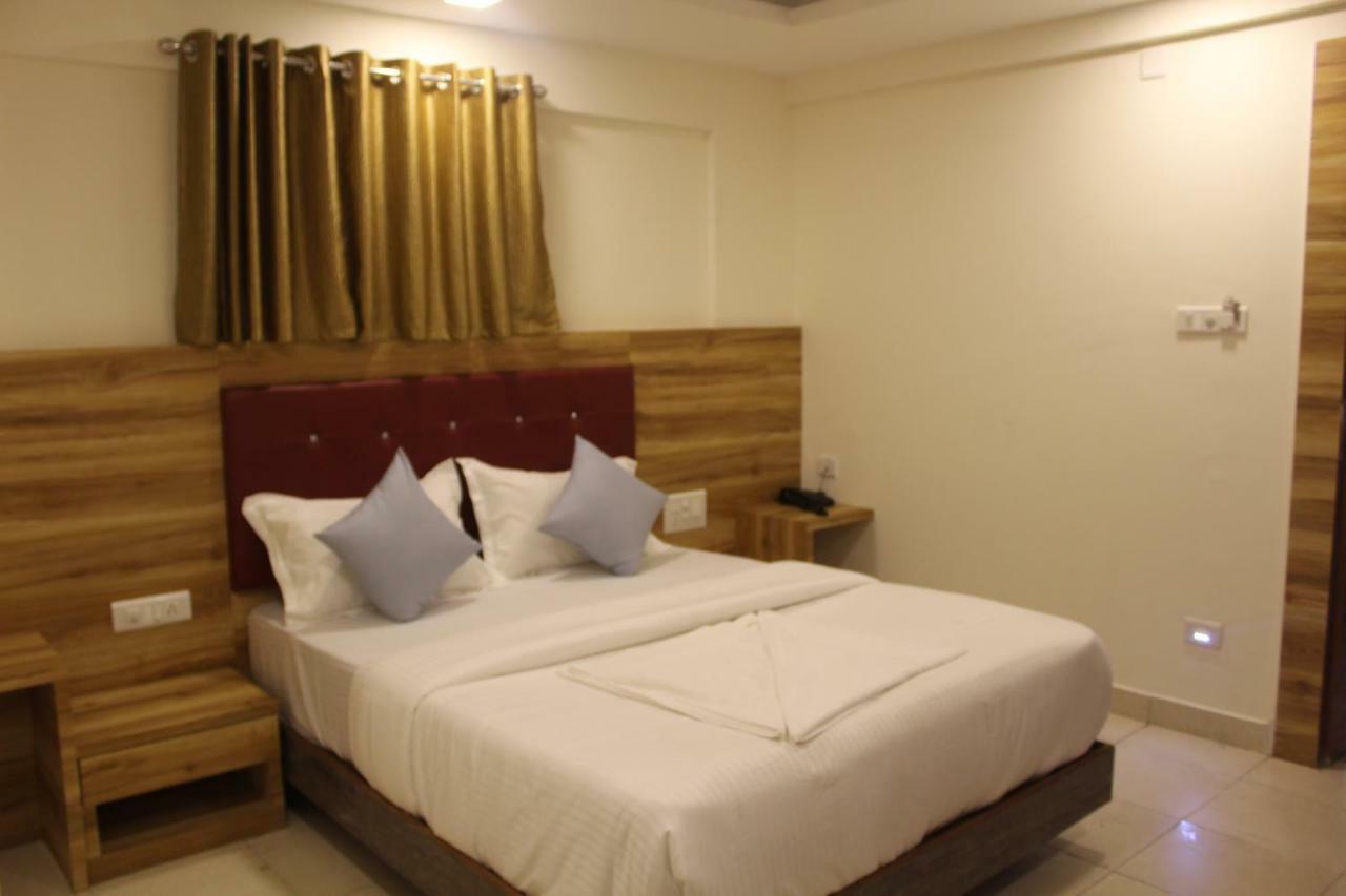 Hotel Ak International Rooms Mangalore Esterno foto